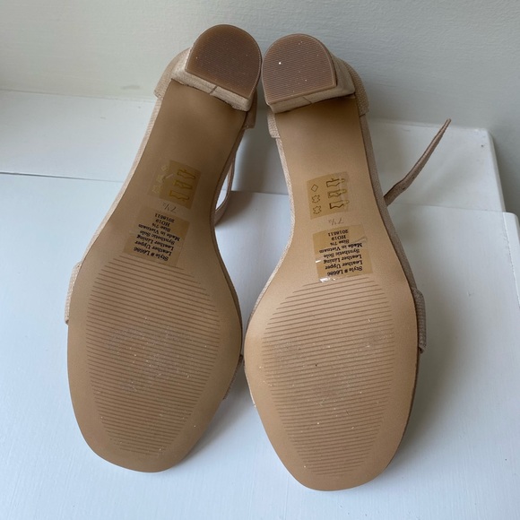 Brand new in box! Madewell The Brooke Ankle-Strap Sandal in Embossed Leather - Picture 5 of 10